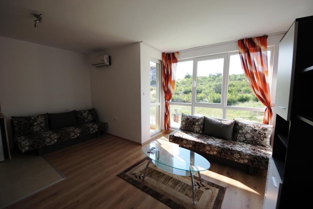 Menada Butterfly Apartment Sveti Vlas Room photo