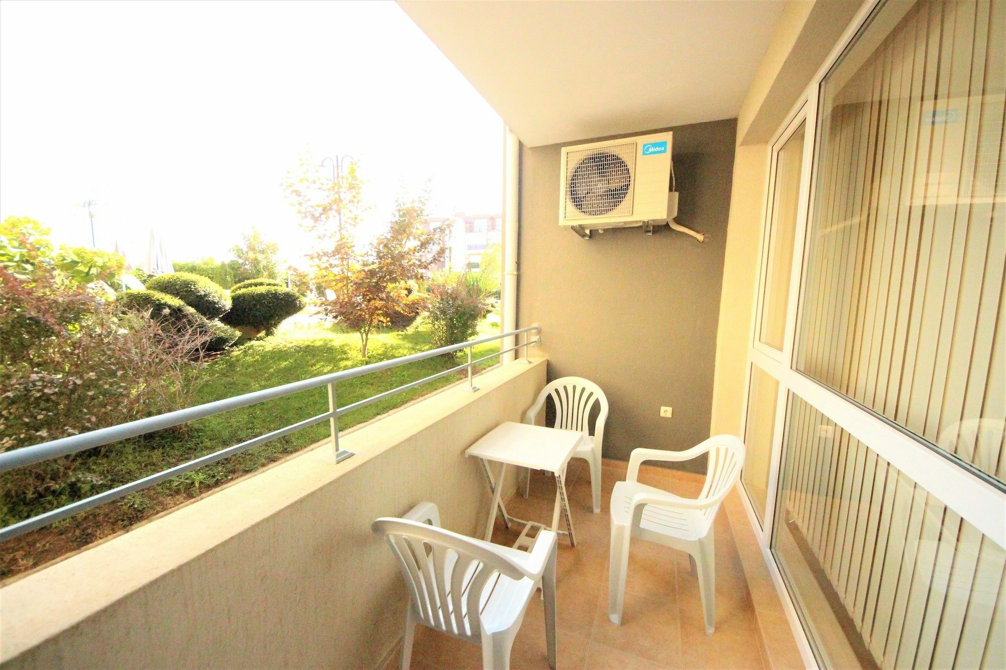 Menada Butterfly Apartment Sveti Vlas Exterior photo